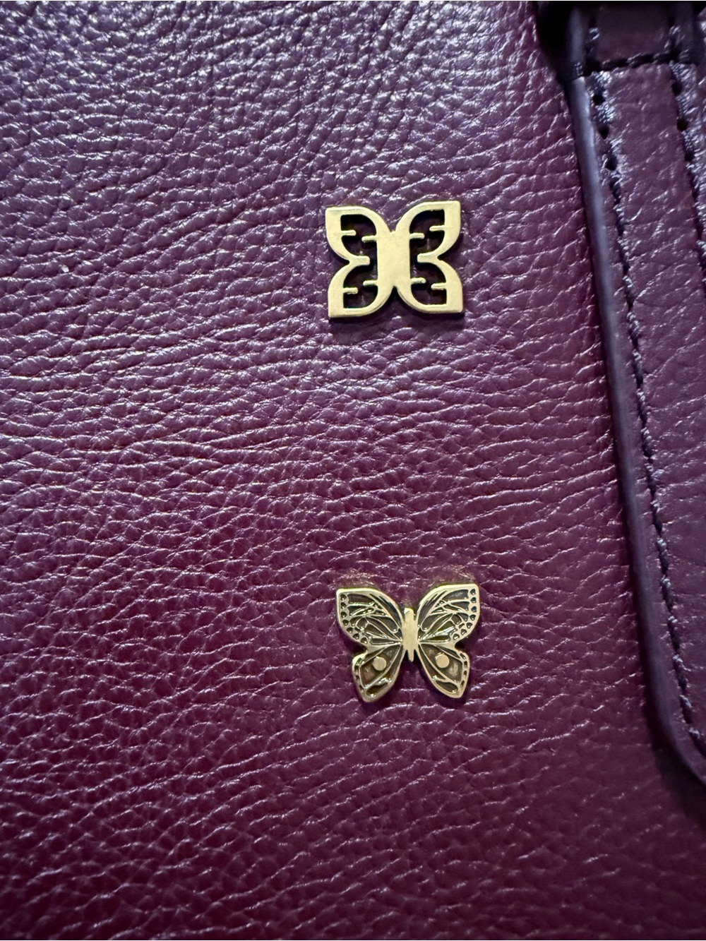 Fossil Burgundy Pebbled Leather Butterfly Stud Convertible Backpack - Picture 4 of 4